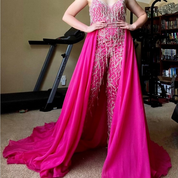 Stunning Pink Embellished Jumpsuit One of a Kind Rachel Allan size 8 - Picture 2 of 3
